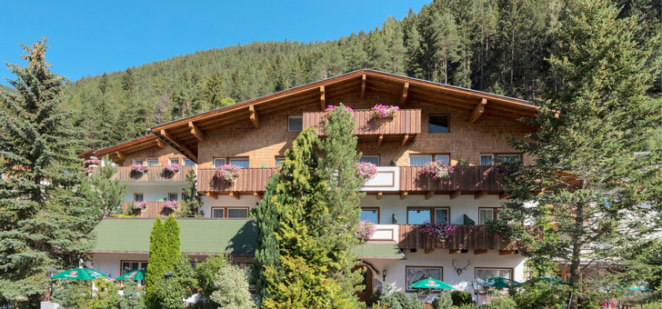 Am gastlichen Pettneuerhof hat man die Idylle direkt vor der Tür.