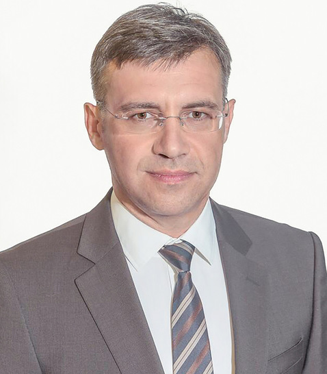 Artur Steinbrecher verantwortet die Holzbrennstoff-Vermarktung der Holzindustrie Torgau GmbH & Co. KG (HIT) und ist Geschäftsführer des Tochterunternehmens PLT Torgau GmbH. Seit 2020 ist er Vorsitzender der Fachgruppe Holzbriketts beim Deutschen Energieholz- und Pellet-Verband (DEPV). 