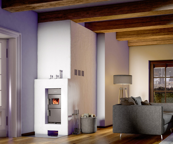 Die neuen Heizeinsätze Logaflame  „ HLS117 N ” ,  „ HLG217 N ”  und  „ HLG317 N ”   für Festbrennstoffe sind speziell für den Einbau in schmalen ­Nischen ­konzipiert. Fachhandwerker können so auch ältere Kachelöfen ­komfortabel modernisieren