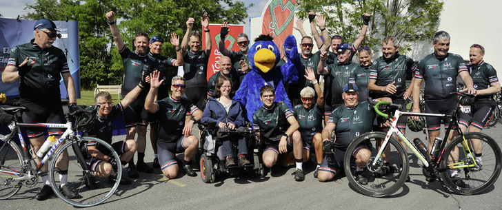 Mit großer Freude wurden die Radfahrer begrüßt.