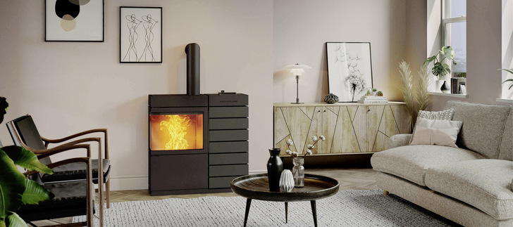 Der Austroflamm-Pelletofen   „Ron“ ist ein komplett stromloser Pelletofen mit einer großen Eckscheibe für maximale Feuersicht. Er ist in ­verschiedenen Ausführungen verfügbar, so kann man ihn mit vier verschiedenen Keramiken und auch mit unteren Boxen bekommen, individuell auf den ­Wohnraum abgestimmt. Pelletofen   „Ron“ hat eine maximale Heizleistung von 8 kW und ist somit auch für große Räume bestens geeignet.