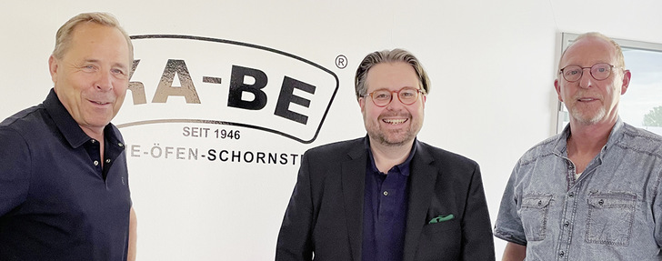 Andreas Nocht (l.) und Andreas van den Bogaert (r.) begrüßen den neuen Geschäftsführer.