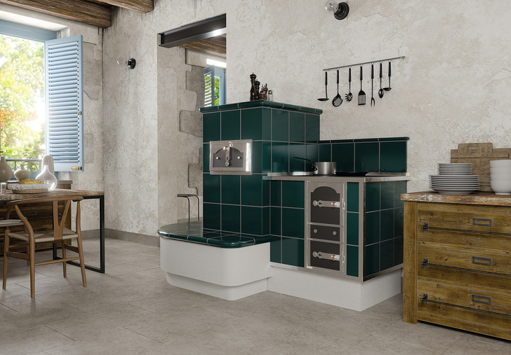 Wasserführende Kachelöfen und Kachelherde sind als Herzstück einer Hybridheizung sehr beliebt.