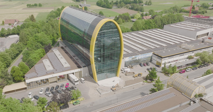 Ein Blick von oben auf das Spartherm Werksgelände in Melle, Niedersachsen.