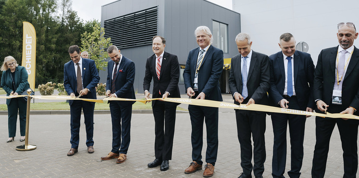 Feierliche Einweihung des neuen Werkes.