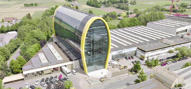 Ein Blick von oben auf das Spartherm-Werksgelände in Melle, Niedersachsen.