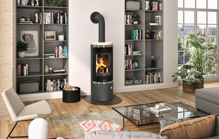 Der Ökobrennstoff Holz ersetzt fossile Energien wie Gas oder Öl.