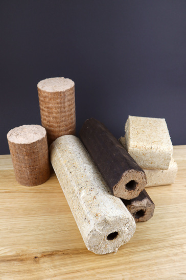   Zylinder- oder quaderförmig? Auf Ofentyp und Nutzungsweise kommt es an.