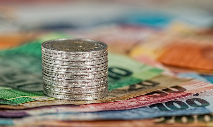  Ab diesem Jahr unterstützt der Staat den Austausch einer fossilen Heizung mit maximal 21.000 Euro. Für den Einbau einer emissionsarmen Pelletheizung gibt es weitere 2.500 Euro Bonus.