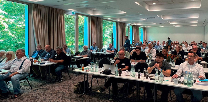Stets gut besucht, die technische Innungsversammlung.
