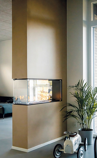 Eines haben alle Decoflame- und Attika-Feuerstellen gemeinsam – sie verbreiten Gemütlichkeit und schaffen eine einzigartige Atmosphäre, wie hier das Modell „Montreal“.