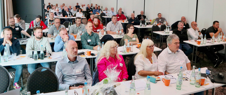 Volles Haus: Rund 100 Teilnehmerinnen und Teilnehmer waren zur 9. technischen Innungsversammlung angereist.