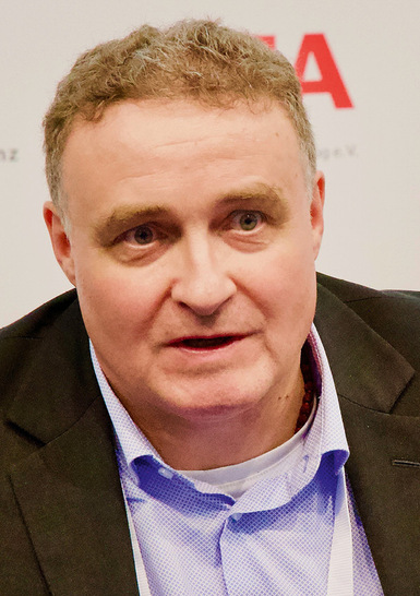 Jürgen Bähr rät, in den regionalen ­Medien auf Berichte zur Kommunalen Wärmeplanung und zu Wärmenetz­plänen zu achten.