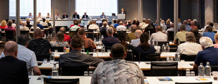 125 Mitglieder nebst Angehörigen nahmen an der Generalversammlung teil.