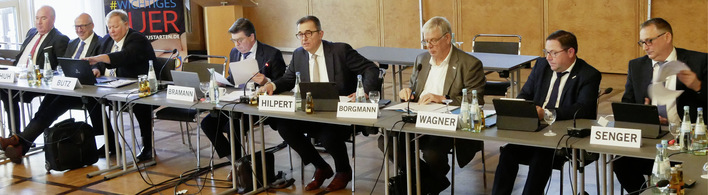 Am 22. und 23. November 2022 trafen sich Ehrenamtsträger und Hauptamtliche aus dem ZVSHK und seinen 17 Landesfachverbänden zur Mitgliederversammlung in Stuttgart.