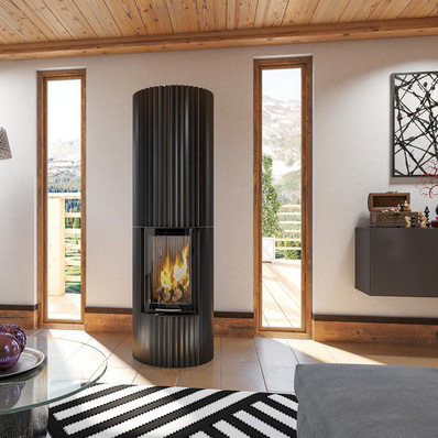  Nachhaltige Waldbewirtschaftung sichert genügend Nachschub des regenerativen Brennstoffs für moderne Holzfeuerstätten.