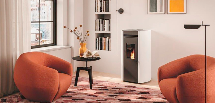 Mit der Connection Box kann die Funktionen von „Flo“ bequem mit dem Smartphone über die Palazzetti App gesteuert werden, während der Temperatursensor „My Cli-Mate“ ständig mit dem Ofen kommuniziert, um Leistung und Gebläse automatisch anzupassen und die Temperatur konstant zu halten.