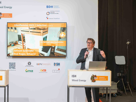 Frank A. Reinhardt, Designexperte, stellte nach den Gewinnern die Selection-Gewinner vor, die wir in der nächsten  Ausgabe präsentieren.