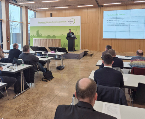 Daniel Jud stellte die industrieseitige Perspektive auf Staubabscheider vor.