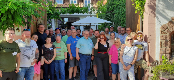 Treffpunkt Pfalz: die Mitglieder der HKI-Fachabteilung Brennholz & Biomasse.
